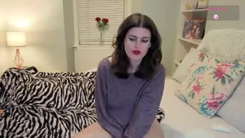 Mia  online show from 09/13/25, 08:52