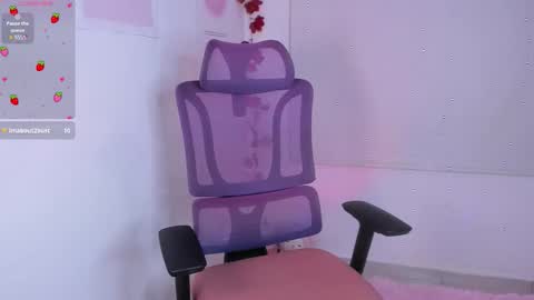 Mia Wilsson online show from 11/14/25, 12:42