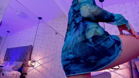 Snapshot of miawinx chatting on 12/19/24, 05:07 Mia winx online show from 12/19/24, 05:07