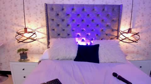 Snapshot of miawinx chatting on 12/24/24, 02:10 Mia winx online show from 12/24/24, 02:10