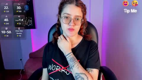 Mia winx  online show from 03/25/26, 10:05