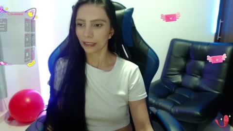 Micaela online show from 12/05/25, 01:14