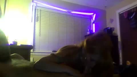 Snapshot of micandbri7482 chatting on 05/21/26, 04:52 micandbri7482 online show from 05/21/26, 04:52