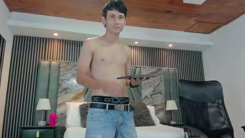 Michael online show from 09/27/25, 05:07