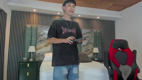 Michael online show from 10/09/25, 09:13