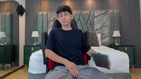 Michael online show from 10/15/25, 08:31