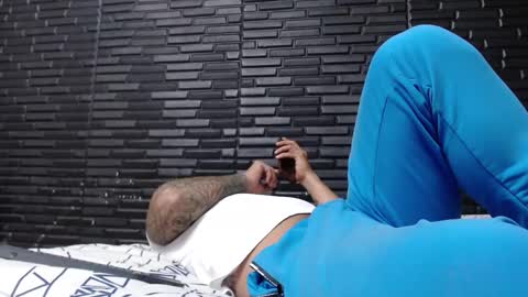 Michael Daviss online show from 02/26/25, 01:52