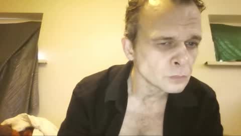 Snapshot of michael_go chatting on 10/12/25, 02:38 Michael online show from 10/12/25, 02:38