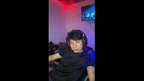 Snapshot of michael_kendall0 chatting on 01/30/25, 08:21 michael independent model online show from 01/30/25, 08:21