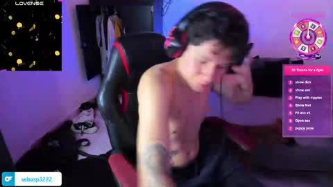 Snapshot of michael_kendall0 chatting on 02/14/25, 12:30 michael independent model online show from 02/14/25, 12:30