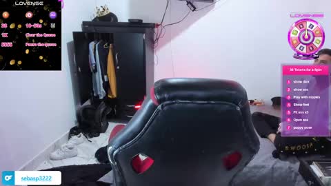 Snapshot of michael_kendall0 chatting on 02/15/25, 02:04 michael independent model online show from 02/15/25, 02:04