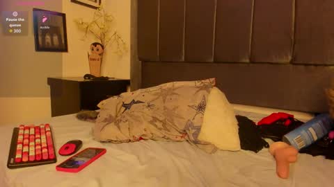 michael_lopez_1 online show from 09/10/25, 07:08