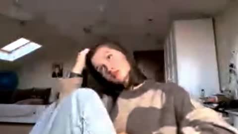 Emily online show from 10/12/25, 02:16