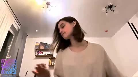 Emily online show from 11/08/25, 02:28