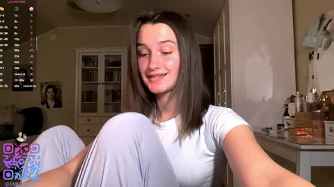 Emily online show from 02/12/26, 08:26