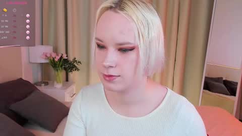 Snapshot of michael_swan chatting on 02/09/25, 05:50 Michel online show from 02/09/25, 05:50