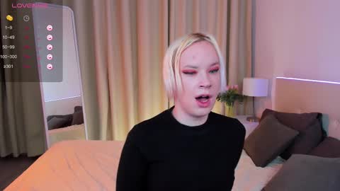 Snapshot of michael_swan chatting on 02/19/25, 08:44 Michel online show from 02/19/25, 08:44