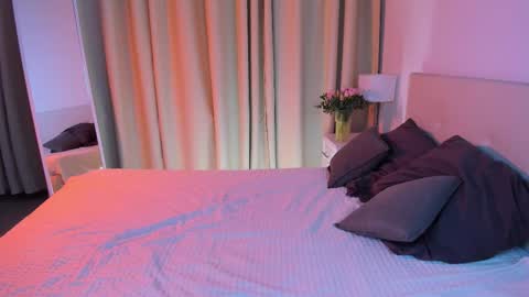 Snapshot of michael_swan chatting on 03/11/25, 05:49 Michel online show from 03/11/25, 05:49