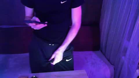 Snapshot of michael_thom2 chatting on 02/11/26, 04:23 Dark side online show from 02/11/26, 04:23