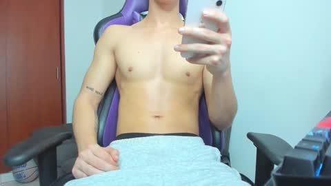 Michael online show from 12/20/25, 03:24