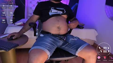 Michael online show from 10/15/25, 02:39