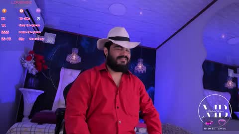 Snapshot of michaelbear_ chatting on 02/13/26, 02:46 Michael online show from 02/13/26, 02:46