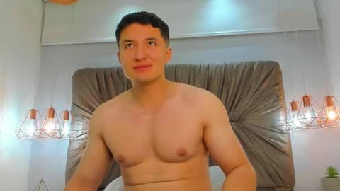 MichaelConnor  online show from 12/18/24, 01:45