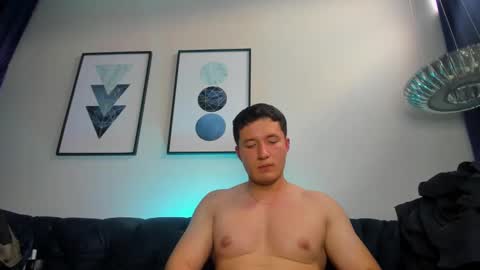 MichaelConnor  online show from 02/05/25, 06:04