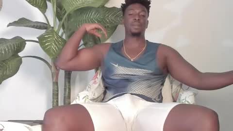 Snapshot of michaell_james chatting on 10/30/25, 11:16 Michaell online show from 10/30/25, 11:16