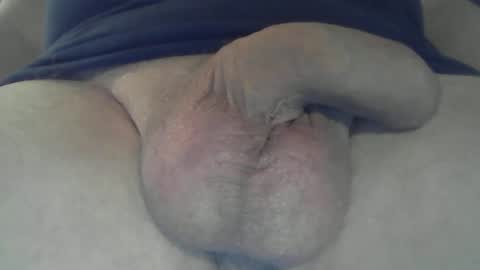 Snapshot of michaels_cock chatting on 01/01/25, 04:07 Michael online show from 01/01/25, 04:07