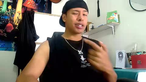 Snapshot of michaelstones chatting on 05/29/26, 05:33 michaelstones online show from 05/29/26, 05:33