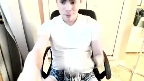Snapshot of michaeltwinkboy chatting on 07/15/26, 11:26 michaeltwinkboy online show from 07/15/26, 11:26