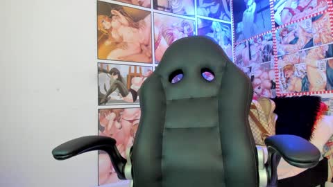 Snapshot of michel_lopez18 chatting on 01/31/25, 10:52 michel_lopez18 online show from 01/31/25, 10:52