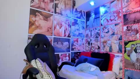 Snapshot of michel_lopez18 chatting on 02/15/25, 10:55 michel_lopez18 online show from 02/15/25, 10:55