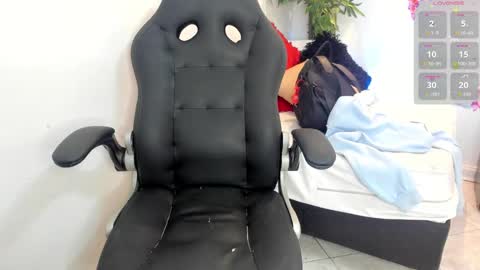 Snapshot of michel_lopez18 chatting on 09/23/25, 10:51 michel_lopez18 online show from 09/23/25, 10:51