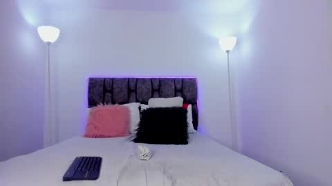 Snapshot of michel_morrinson chatting on 02/01/25, 03:50 Michelle online show from 02/01/25, 03:50