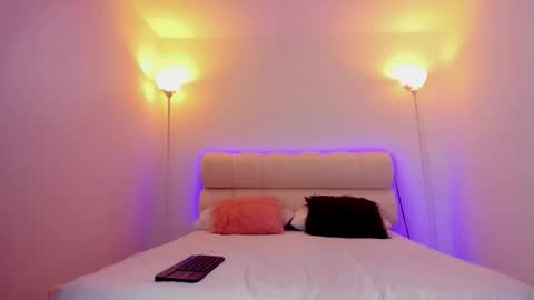 Snapshot of michel_morrinson chatting on 11/19/25, 12:16 Michelle online show from 11/19/25, 12:16