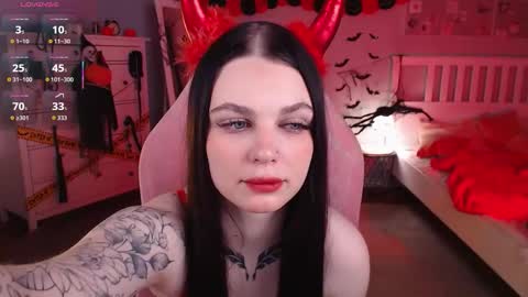 Snapshot of michela_fruet chatting on 10/25/25, 01:02 Kate online show from 10/25/25, 01:02