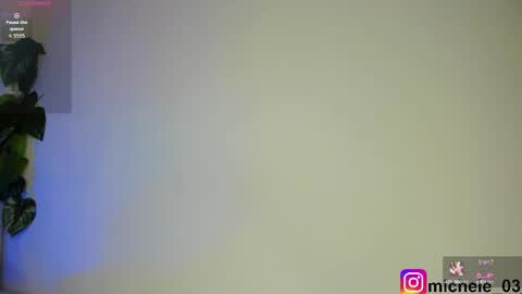 Snapshot of michele_rooss00 chatting on 10/16/25, 11:39 melannie follow my new page online show from 10/16/25, 11:39