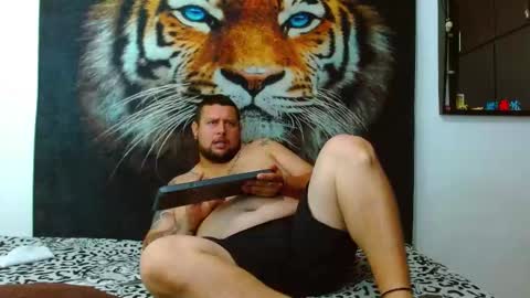 Snapshot of michell_myers chatting on 01/17/25, 04:57 michell_myers online show from 01/17/25, 04:57