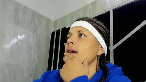 Snapshot of michell_rs chatting on 02/04/25, 02:17 michell_rs online show from 02/04/25, 02:17