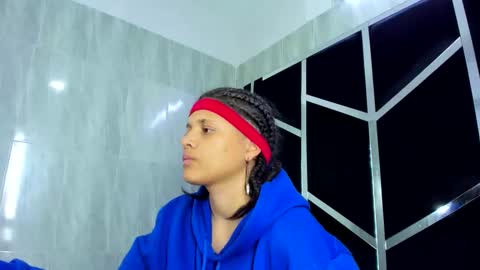 Snapshot of michell_rs chatting on 02/14/25, 10:17 michell_rs online show from 02/14/25, 10:17