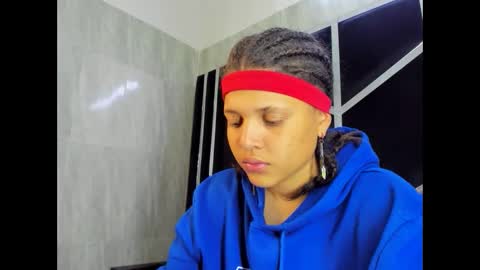 Snapshot of michell_rs chatting on 02/16/25, 01:47 michell_rs online show from 02/16/25, 01:47