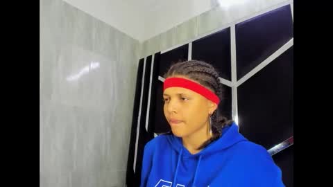 Snapshot of michell_rs chatting on 02/16/25, 11:05 michell_rs online show from 02/16/25, 11:05