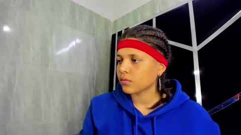 Snapshot of michell_rs chatting on 02/17/25, 04:09 michell_rs online show from 02/17/25, 04:09