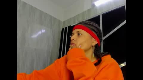 Snapshot of michell_rs chatting on 02/20/25, 12:52 michell_rs online show from 02/20/25, 12:52