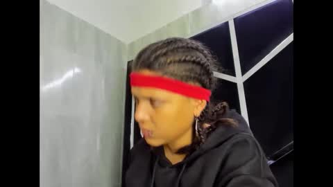 Snapshot of michell_rs chatting on 02/22/25, 11:13 michell_rs online show from 02/22/25, 11:13