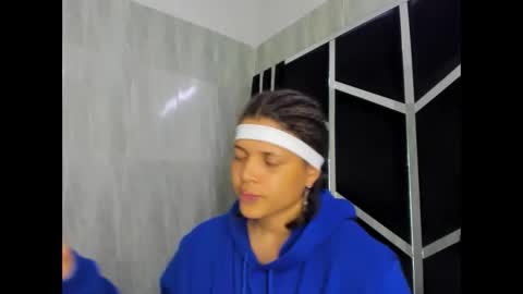 Snapshot of michell_rs chatting on 03/02/25, 03:45 michell_rs online show from 03/02/25, 03:45