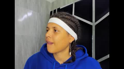 Snapshot of michell_rs chatting on 03/05/25, 04:13 michell_rs online show from 03/05/25, 04:13