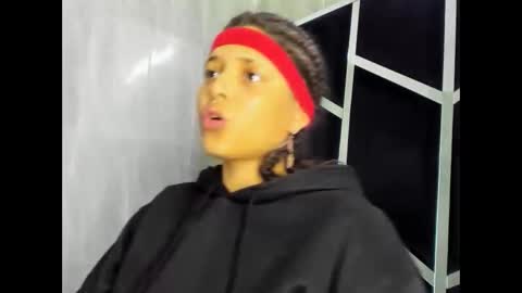 Snapshot of michell_rs chatting on 03/11/25, 03:48 michell_rs online show from 03/11/25, 03:48